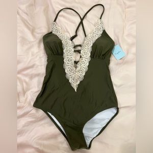 One piece Embroidered Swimsuit